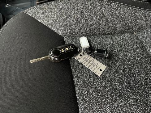 Used 2020 RAM ProMaster 2500 w/ Interior Convenience Group image 30