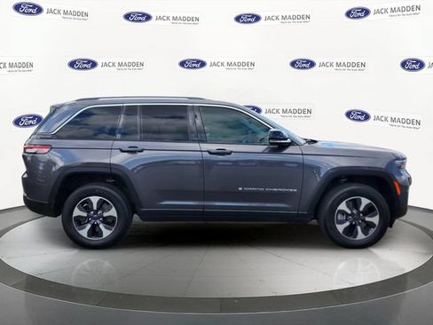 Used 2023 Jeep Grand Cherokee 4WD 4xe image 6