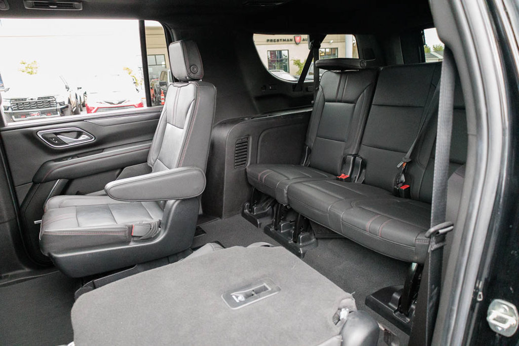 Used 2023 Chevrolet Suburban RST w/ Luxury Package AWD/4WD image 42