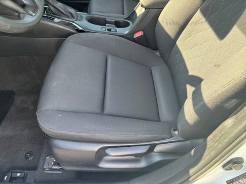 Used 2024 Toyota Corolla LE FWD image 16