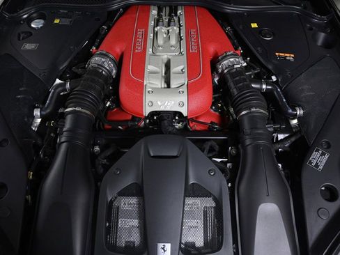 Certified 2023 Ferrari 812 GTS Convertible image 5