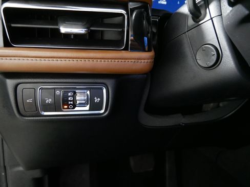 Used 2022 Lincoln Aviator Reserve w/ Equipment Group 201A AWD/4WD image 26
