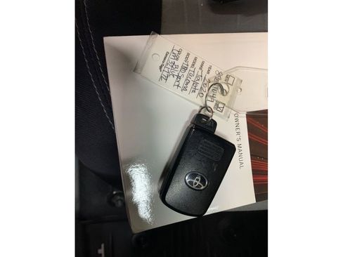 Used 2020 Toyota Tacoma TRD Sport image 34