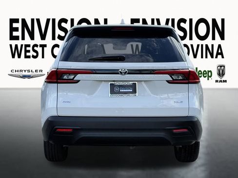 Used 2024 Toyota Grand Highlander XLE image 9