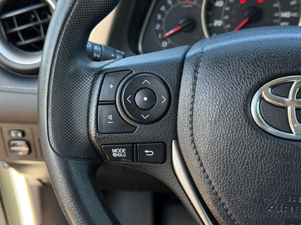 Used 2015 Toyota RAV4 XLE FWD image 11