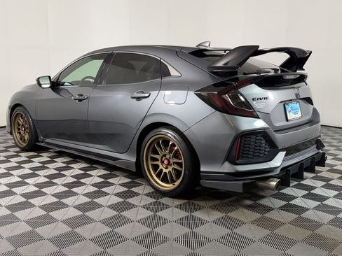 Used 2018 Honda Civic EX image 2