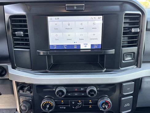 Certified 2025 Ford F350 XLT w/ FX4 Off-Road Package image 19