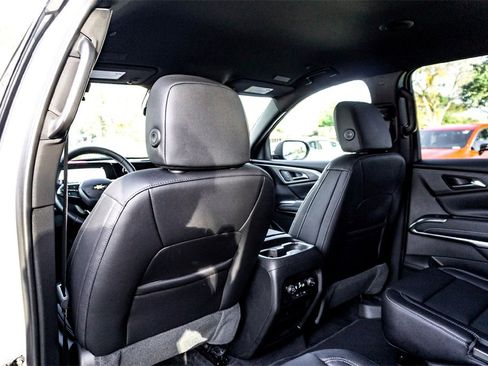 Used 2026 Chevrolet Traverse LT image 26