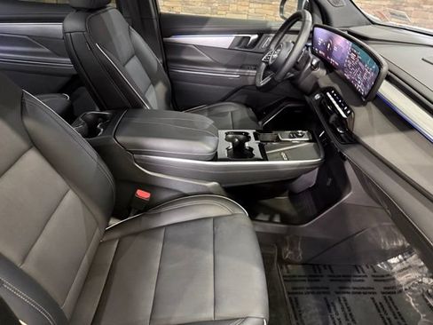 Used 2026 Buick Enclave Preferred FWD image 23