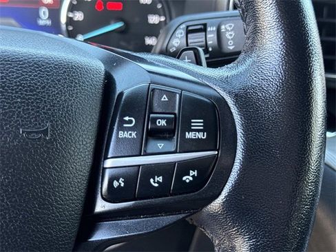 Used 2020 Ford Explorer XLT w/ Equipment Group 202A image 10