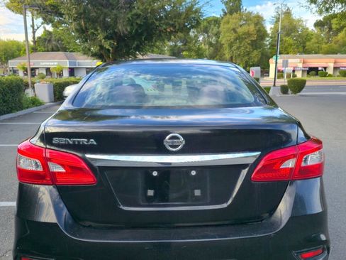 Used 2017 Nissan Sentra S FWD image 5