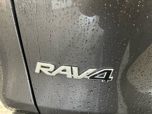 Used 2024 Toyota RAV4 XLE w/ Convenience Package AWD/4WD image 17