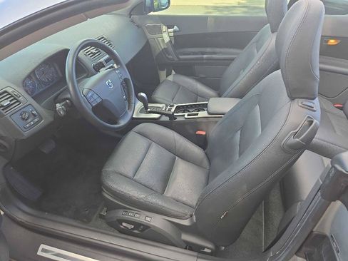 Used 2010 Volvo C70 T5 FWD image 8