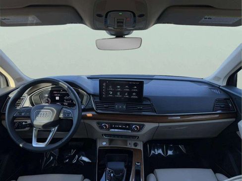 Used 2023 Audi Q5 2.0T Prestige w/ Prestige Package image 9