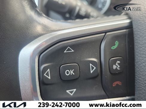 Used 2022 RAM 1500 Laramie AWD/4WD image 32