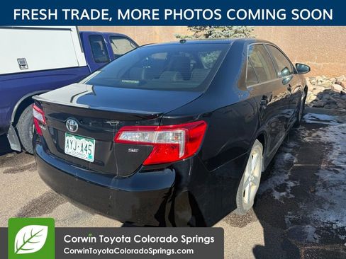 Used 2012 Toyota Camry SE w/ Leather Pkg image 3