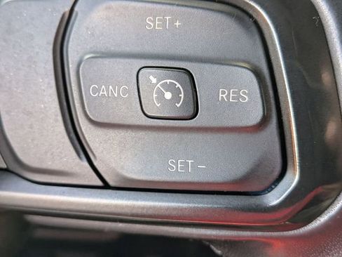 Used 2021 Jeep Wrangler Unlimited Sport AWD/4WD image 18