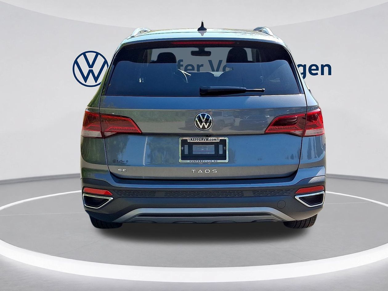 Used 2023 Volkswagen Taos SE FWD image 5