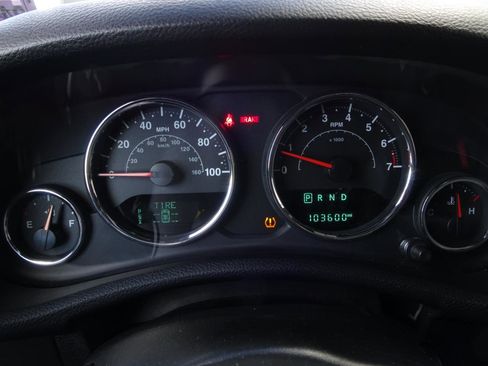 Used 2018 Jeep Wrangler Unlimited Sport S AWD/4WD image 24