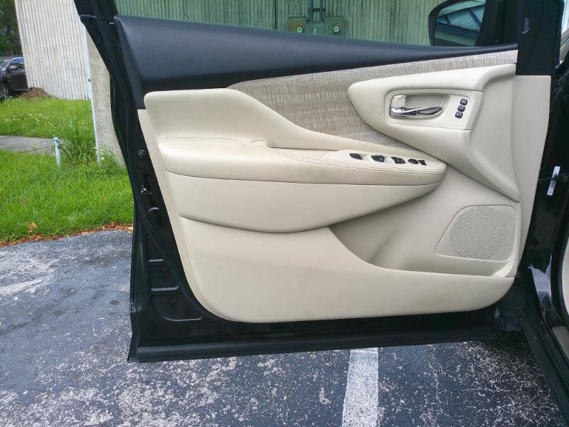 Used 2019 Nissan Murano SL FWD image 23