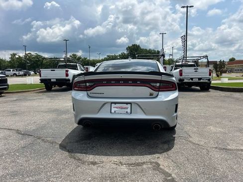Used 2023 Dodge Charger Scat Pack w/ Harman/Kardon Audio Group RWD image 4