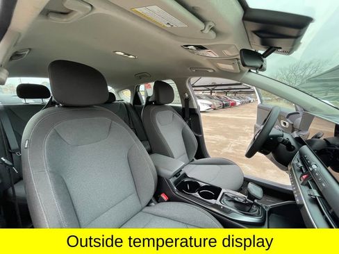 Used 2025 Kia K4 FWD image 50