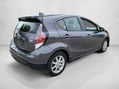 Used 2017 Toyota Prius C One FWD image 5