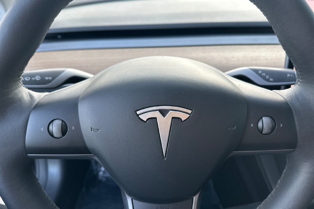 Used 2023 Tesla Model 3 Standard Range RWD image 21