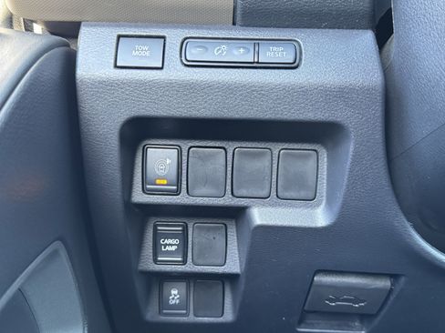 Used 2022 Nissan Frontier SV w/ Technology Package image 27