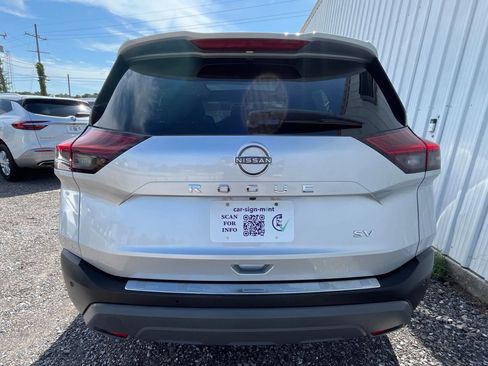 Used 2023 Nissan Rogue SV w/ SV Premium B Package image 5