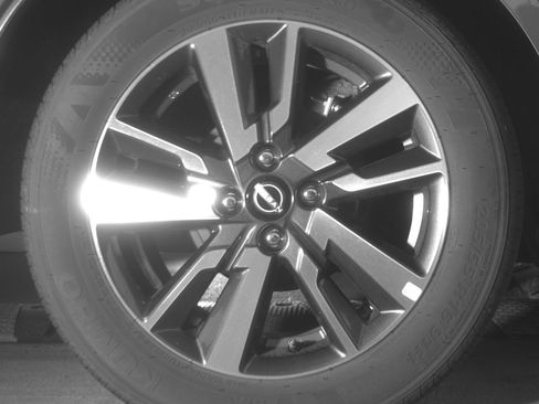 Used 2025 Nissan Versa SV FWD image 15