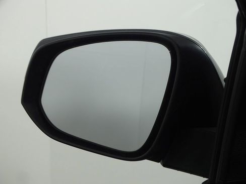 Used 2019 Toyota Tacoma SR5 image 32