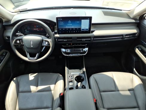 Certified 2025 Lincoln Corsair AWD w/ Equipment Group 101A image 13