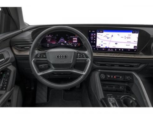 Used 2025 Audi Q5 Premium w/ Convenience Package image 6