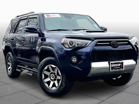Certified 2022 Toyota 4Runner TRD Off-Road Premium image 2