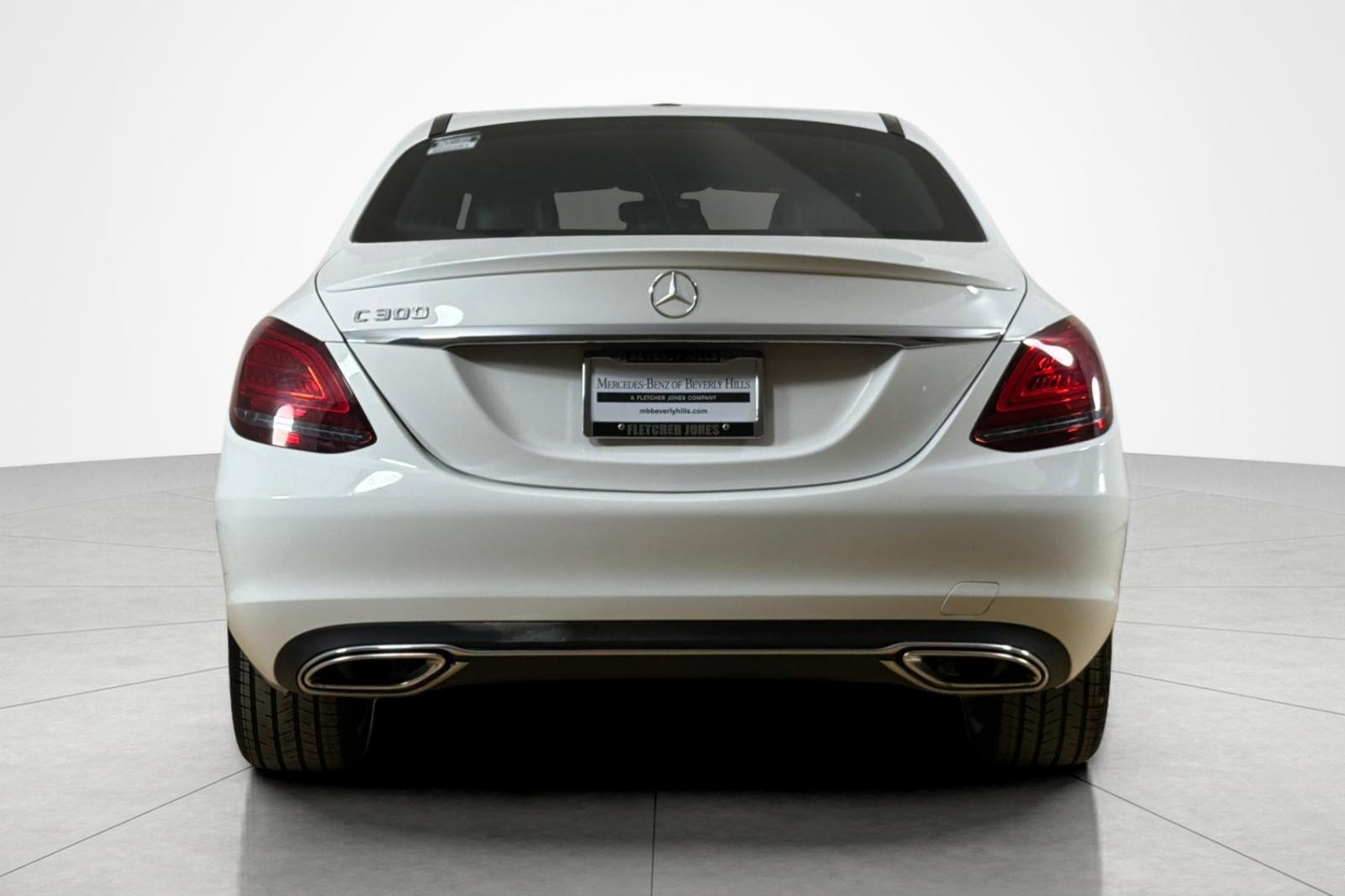 Used 2019 Mercedes-Benz C 300 Sedan image 4