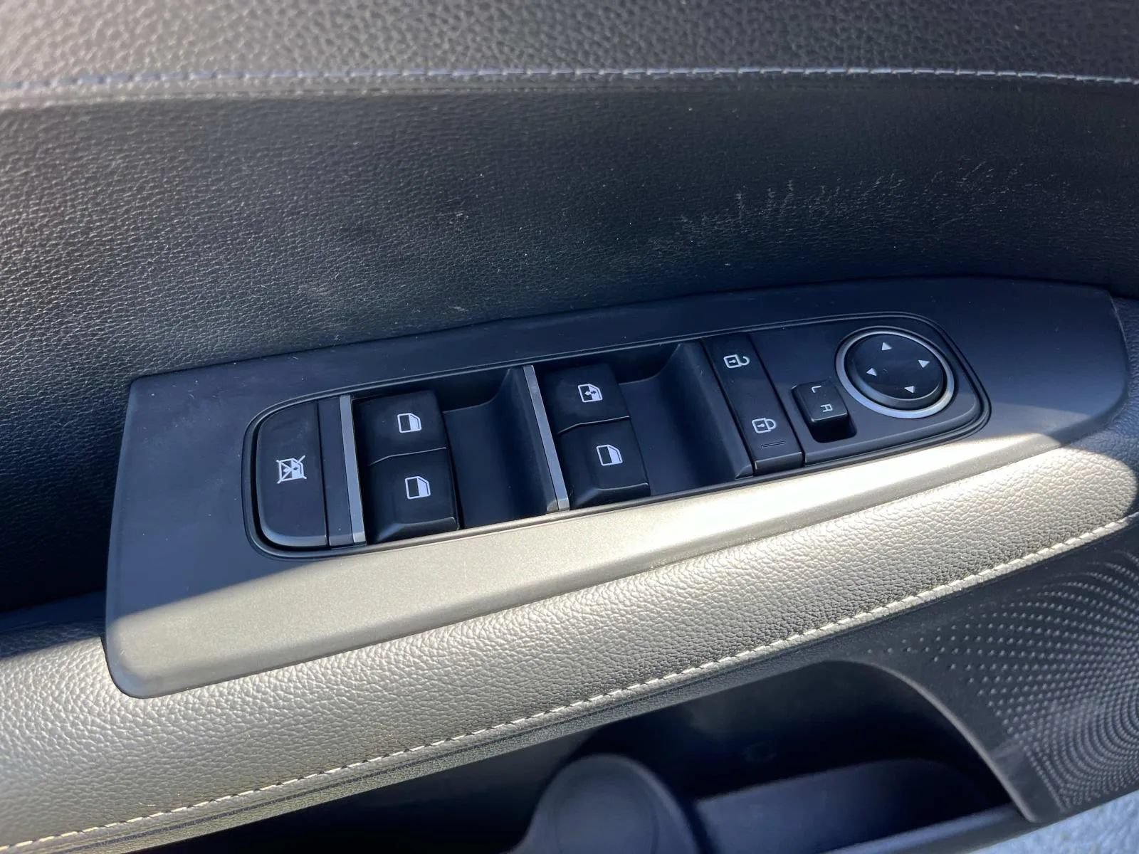 Used 2024 Kia Forte GT-Line w/ GT-Line Premium Package FWD image 24