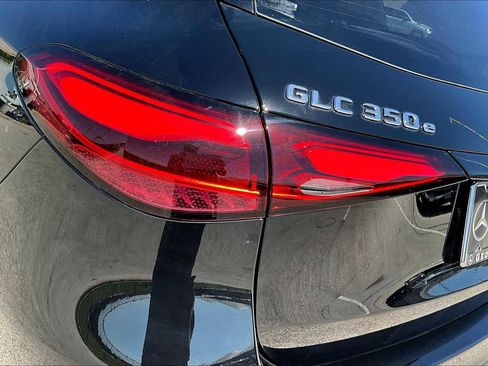 New 2025 Mercedes-Benz GLC 350e GLC 350e image 6