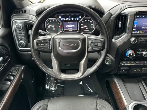 Certified 2020 GMC Sierra 1500 Denali w/ Denali Ultimate Package image 17