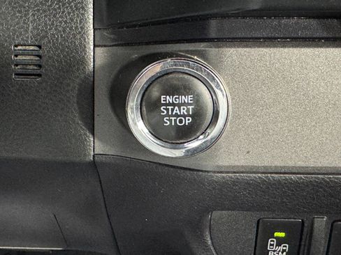 Used 2022 Toyota Tacoma TRD Sport w/ Technology Package image 21