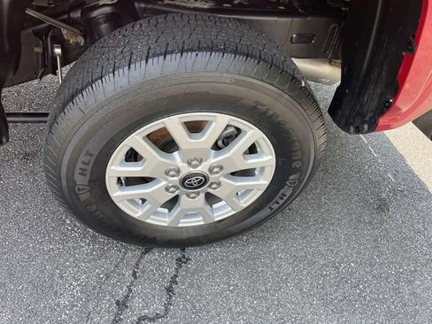 Used 2025 Toyota Tacoma SR5 AWD/4WD image 13