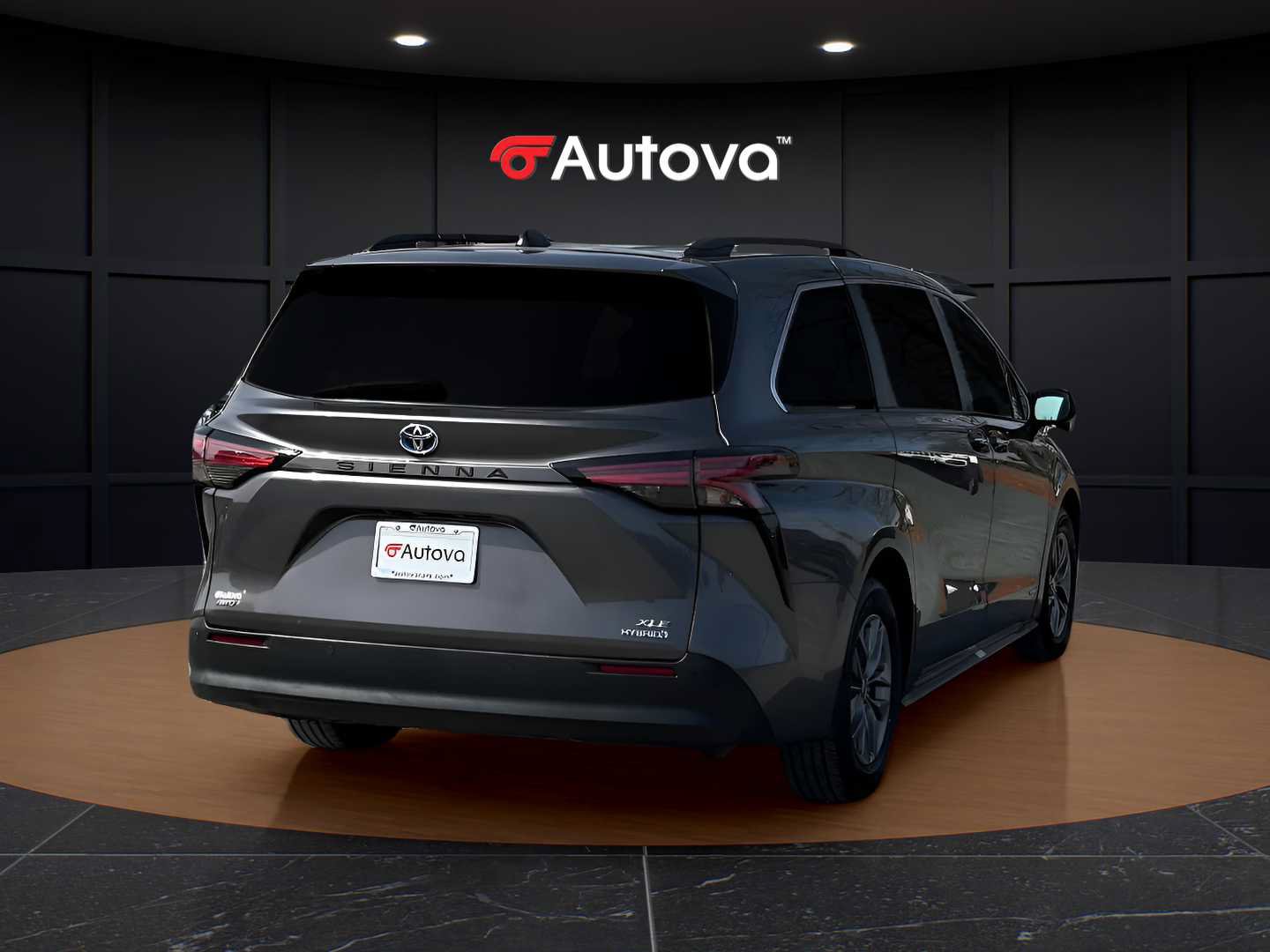 Used 2021 Toyota Sienna XLE AWD/4WD image 5