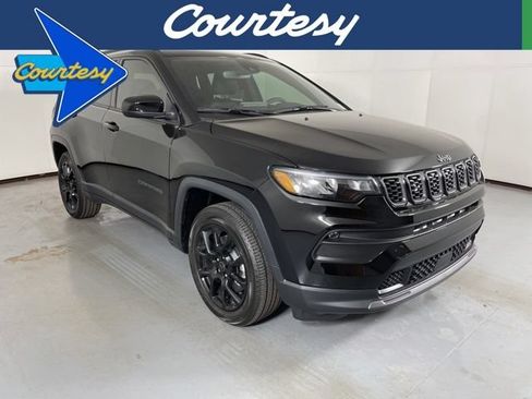 New 2026 Jeep Compass Latitude w/ Quick Order Package 29K AWD/4WD image 1