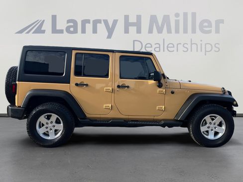 Used 2013 Jeep Wrangler Unlimited Sport image 6