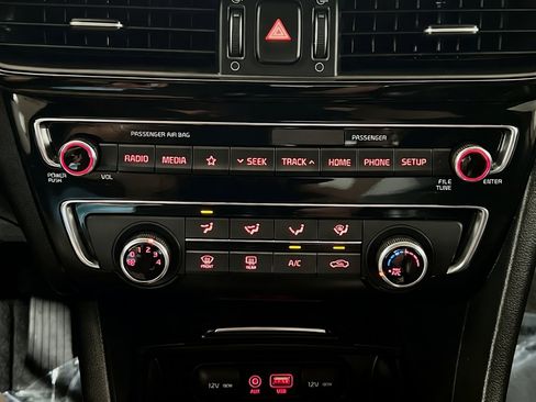 Used 2020 Kia Optima S w/ S Panoramic Sunroof Package FWD image 11