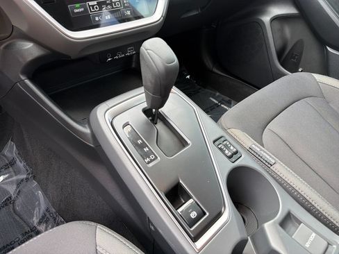 Used 2025 Subaru Crosstrek 2.5i Premium AWD/4WD image 32