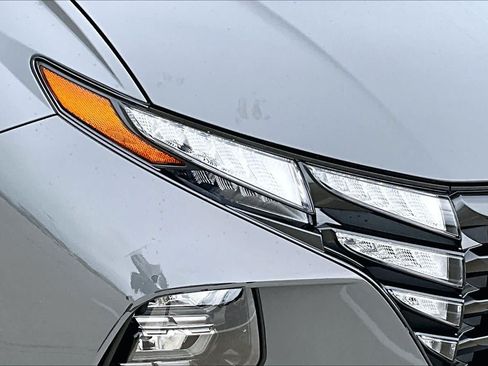 Certified 2024 Hyundai Tucson SEL w/ Convenience Package FWD image 28