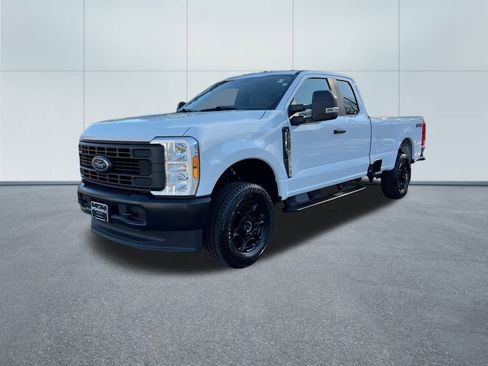 Used 2023 Ford F250 XL w/ Snow Plow Prep Package image 2