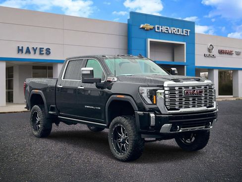 Used 2025 GMC Sierra 2500 Denali w/ Denali Reserve Package AWD/4WD image 1