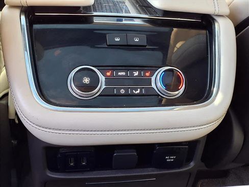 Used 2018 Lincoln Navigator Black Label image 13